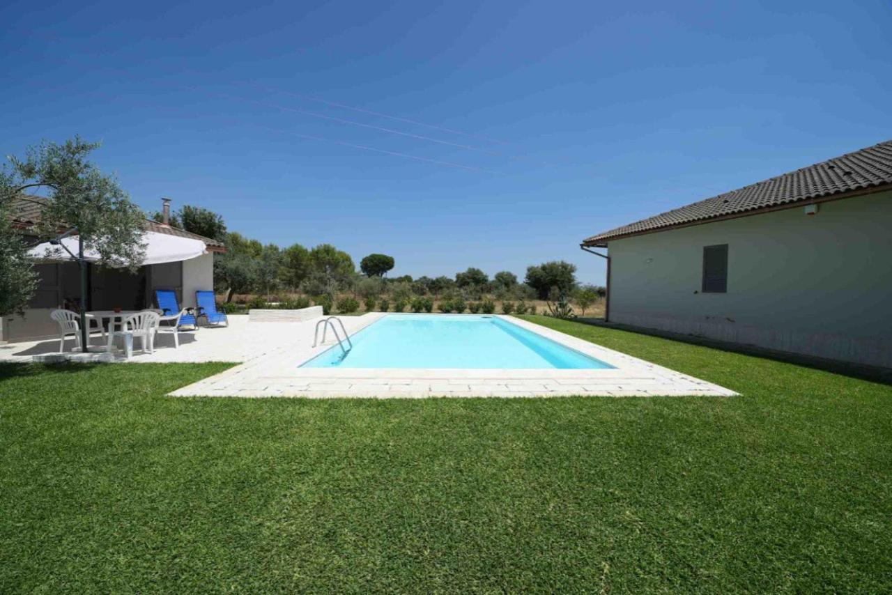Accogliente Villa Con Piscina Caltagirone Buitenkant foto